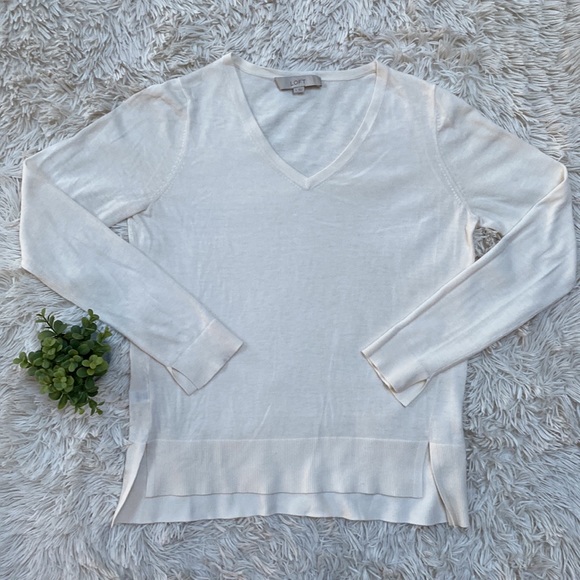 Loft V-neck Sweater 💗 Ivory - Picture 5 of 15
